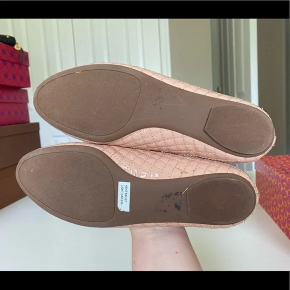 Good condition Tory Burch Kent Quilted Ballet Flat in Nude Patent 7.5 - Picture 7 of 7